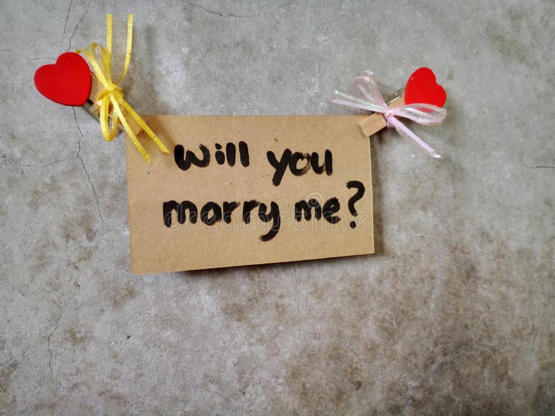  Percakapan Penting Tentang Uang Sebelum Pertanyaan “Will You Marry Me” Ditanyakan